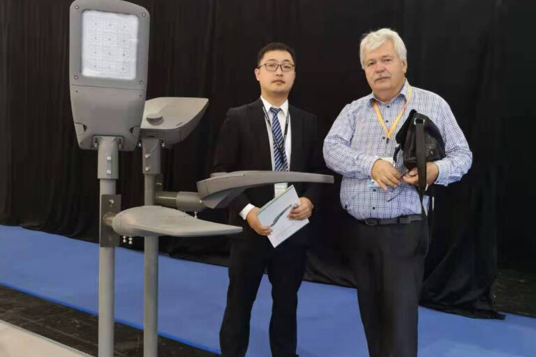 Hong Kong International Lighting Exhibition Międzynarodowa wystawa oświetleniowa w Hongkongu